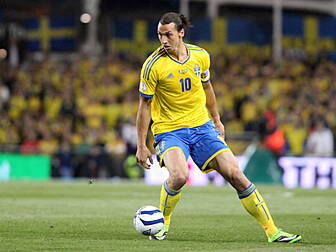 VINES: Zlatan's karate kid...